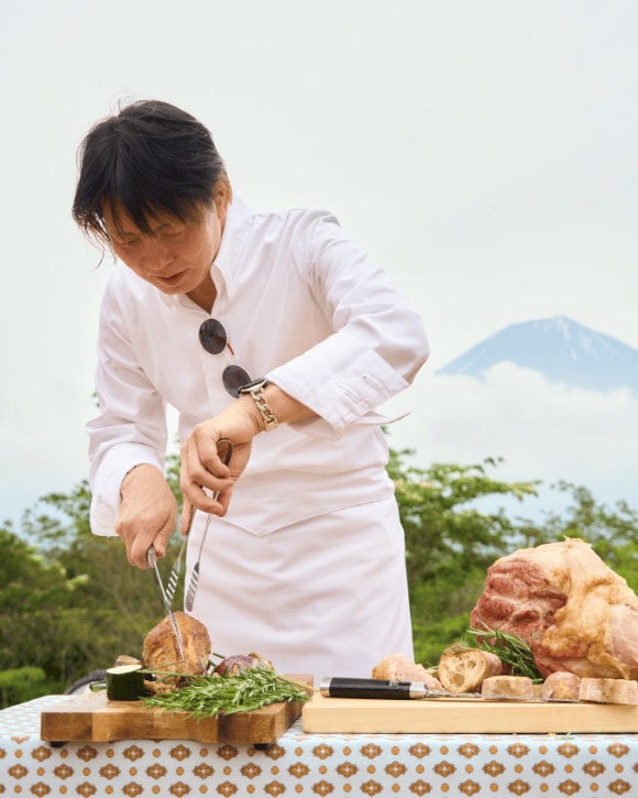 Le Picnic by Veuve Clicquot Mont Fuji