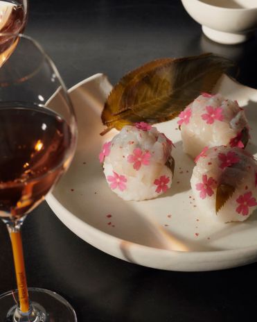 Temari Sushi Al Sakura Sushi Sakura Temari  Dorada  Salsa De Champagne