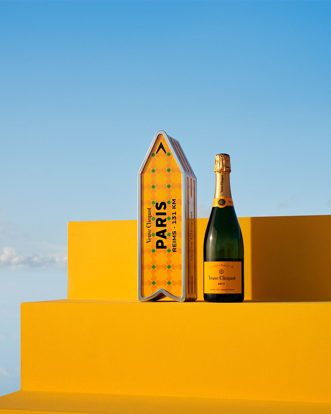 Veuve CLicquot Chasing the Sun Arrows