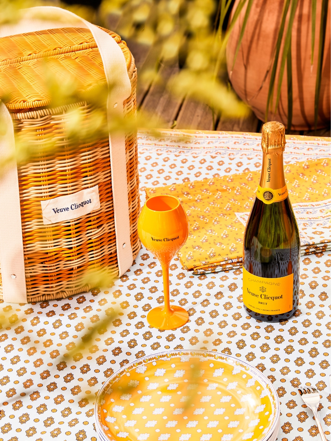 Veuve Clicquot Picnic Yellow Label 