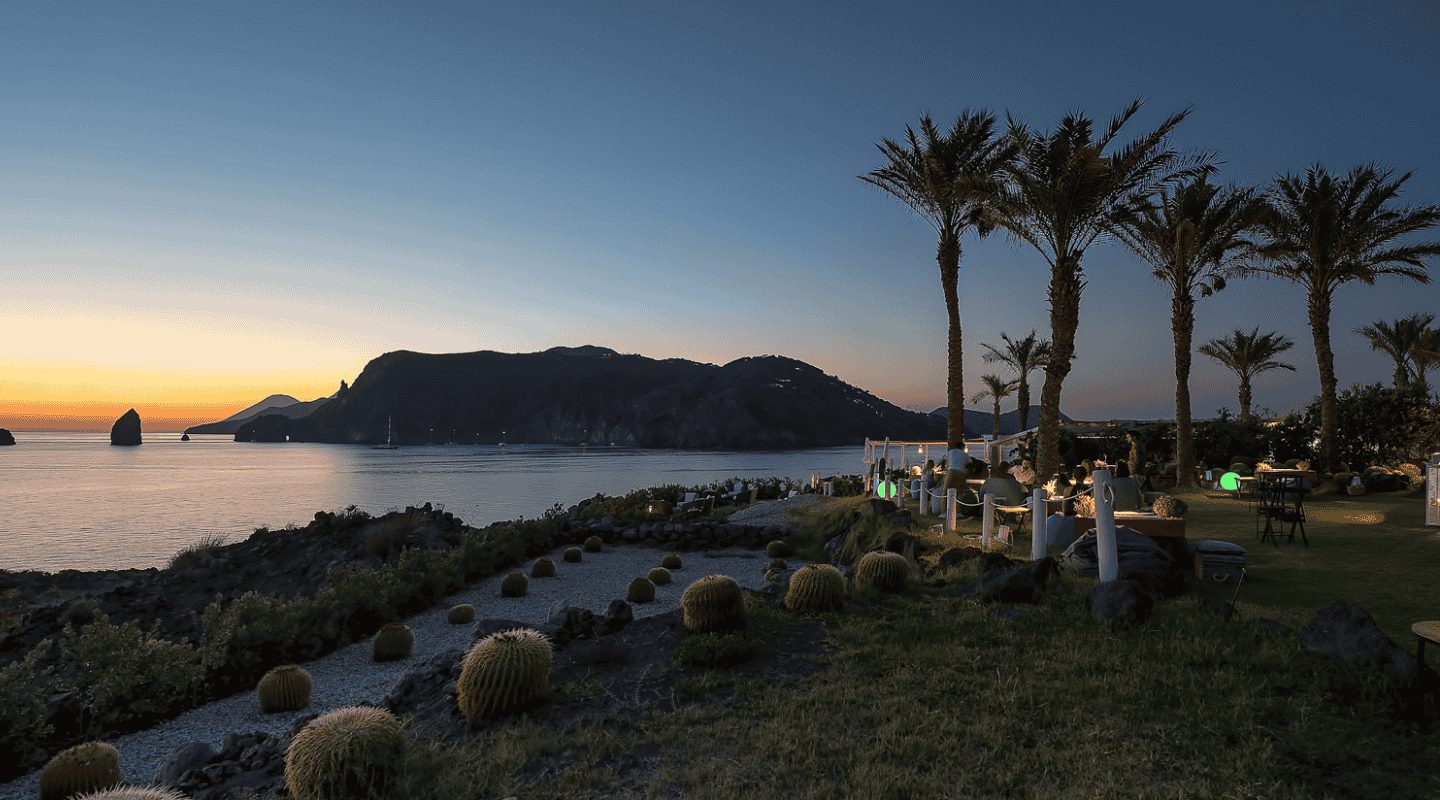 Davide Guidara I Tenerumi Restaurant in front of the sea