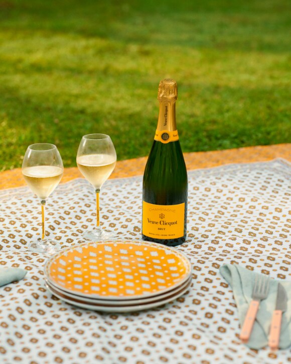 Veuve Clicquot Picnic Yellow Label 