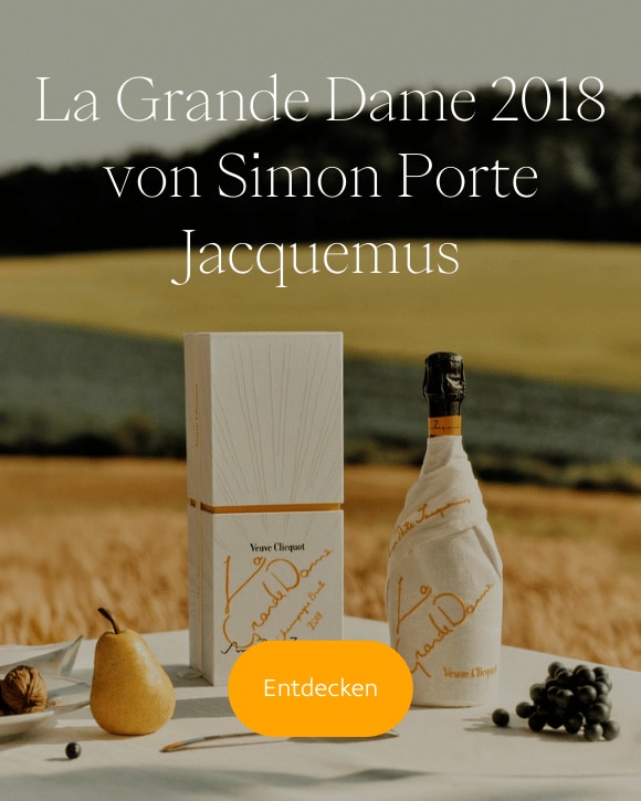 La Grande Dame par Simon Porte Jaquemus