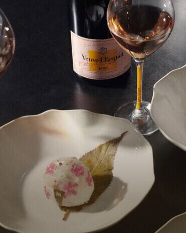 Temari Sushi Au Sakura / Daurade / Sauce Champagne