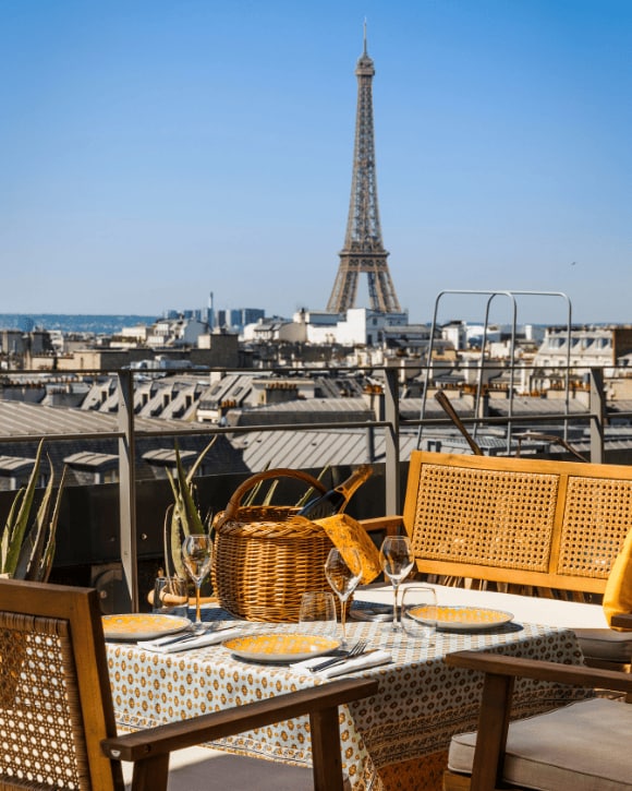 Le Picnic by Veuve Clicquot Printemps Haussmann Le Picnic by Veuve Clicquot Printemps Haussmann