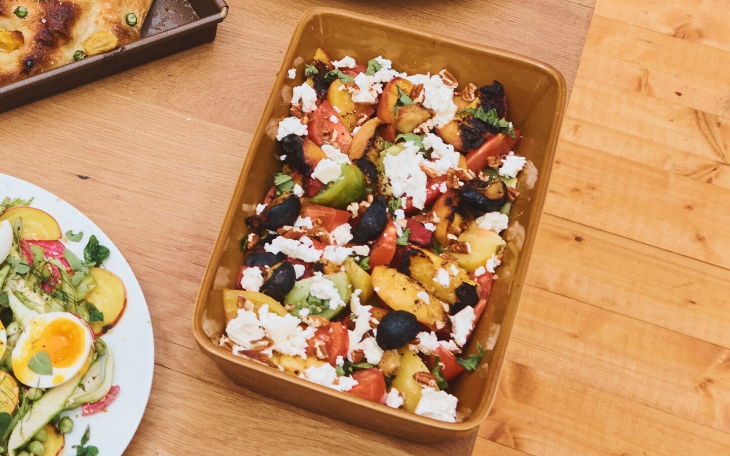 Salade De Tomates, Pêches Et Feta Grillées