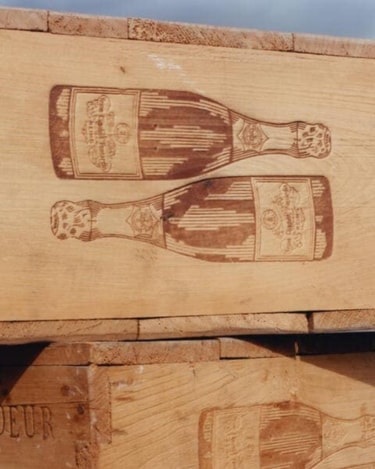 なんでも鑑定団よりも驚き！ Veuve Clicquot champagne serving and storing for guidelines ワイン