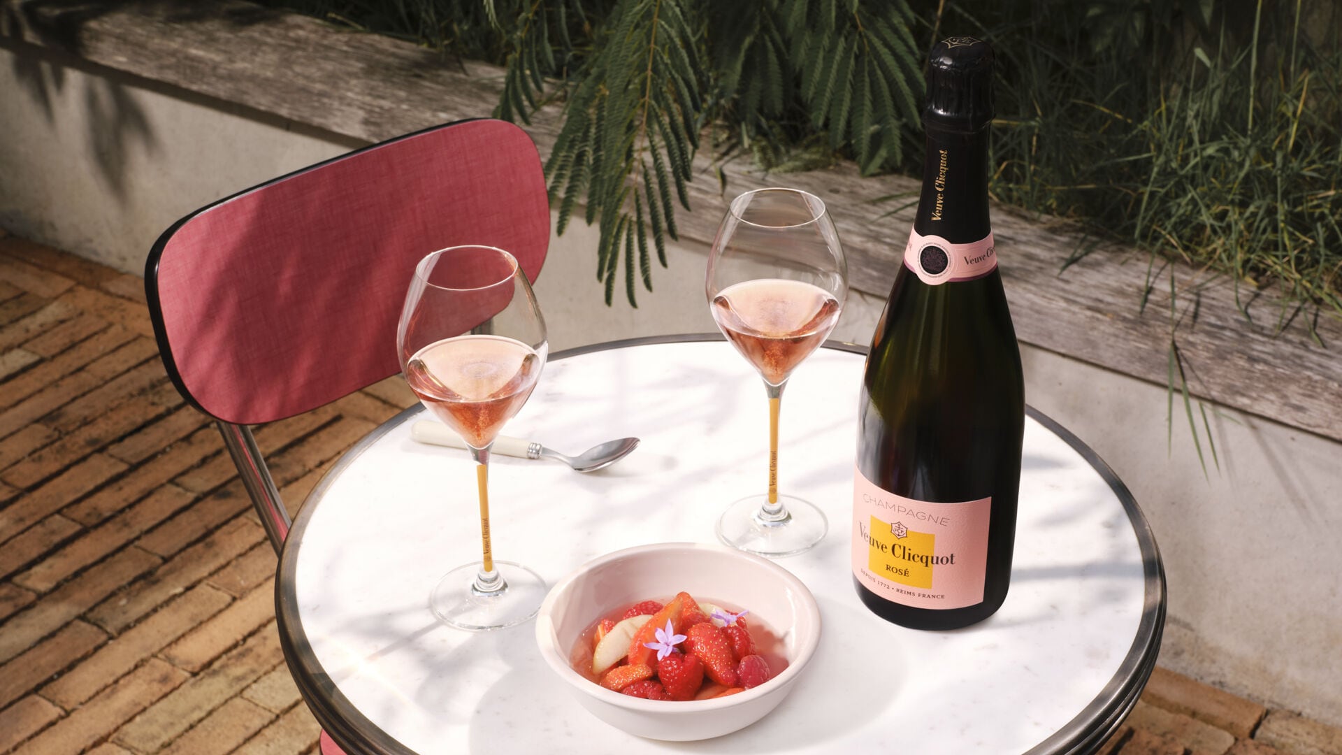 Veuve Clicquot Food Pairing Brut Ros&eacute; 