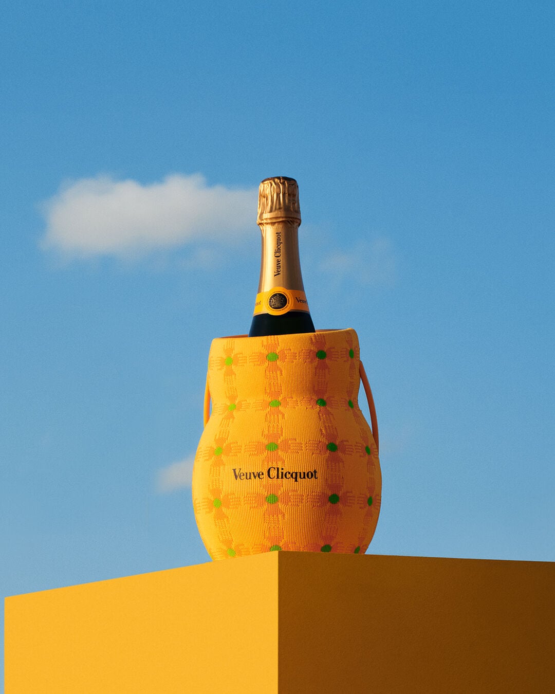 Veuve Clicquot Chaing the Sun Sun Holder 