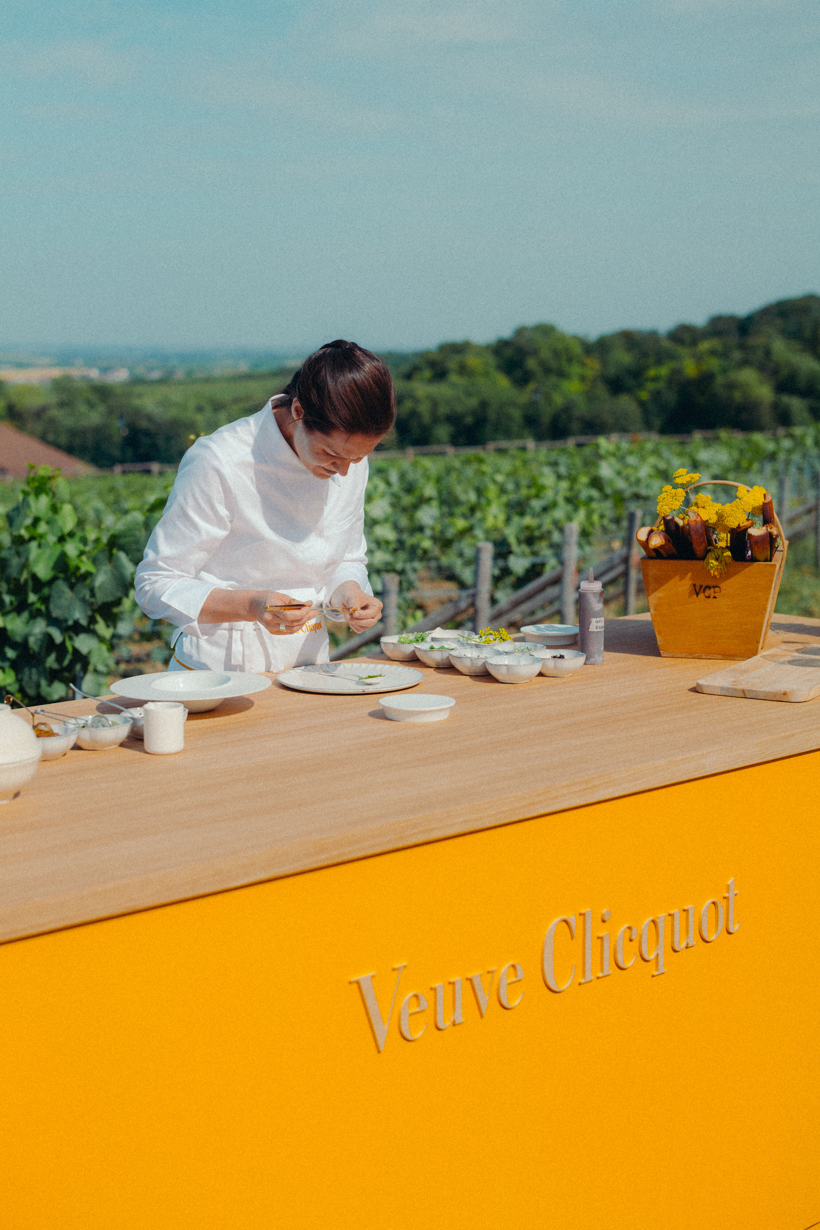 Veuve clicquot Jessica Rosval Portrait Plating