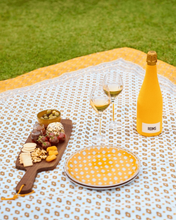 Le Picnic by Veuve Clicquot