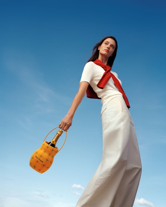 Veuve Clicquot Chasing the Sun Sun Holder 