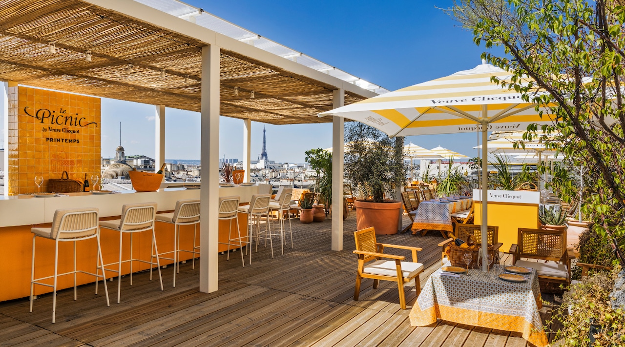 Le Picnic by Veuve Clicquot Printemps Haussmann