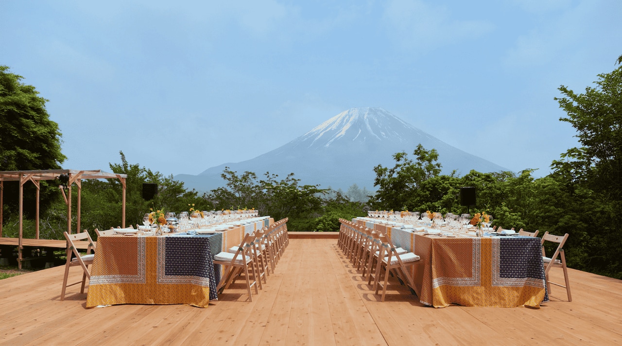 Le Picnic by Veuve Clicquot Mont Fuji