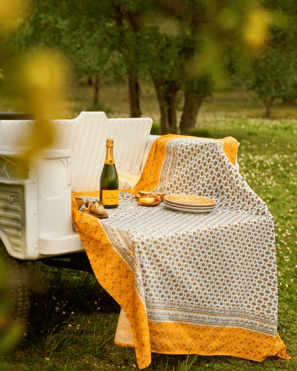 Le Picnic by Veuve Clicquot Printemps Haussmann Le Picnic by Veuve Clicquot Printemps Haussmann