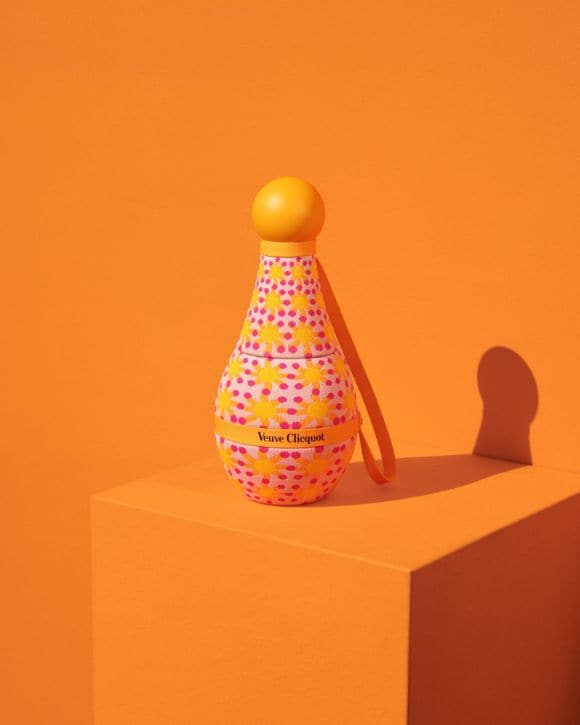 Veuve Clicquot Pink Totem