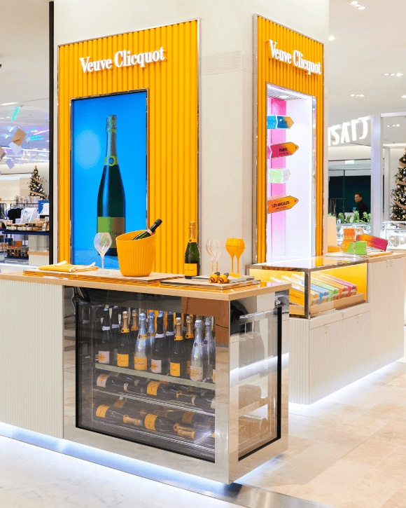 く日はお得♪ Veuve Paris Haussmann Printemps at Clicquot 置物