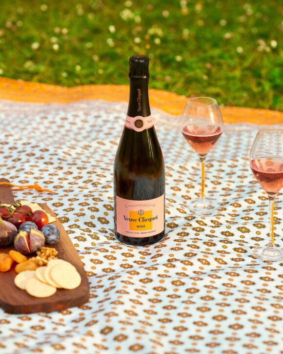 Veuve Clicquot Picnic Ice Jacket Badminton 