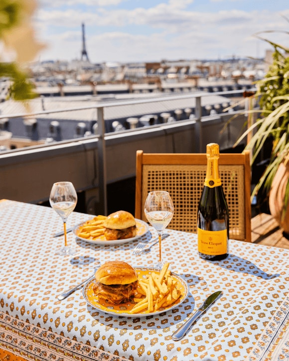Le Picnic by Veuve Clicquot Printemps Haussmann Le Picnic by Veuve Clicquot Printemps Haussmann