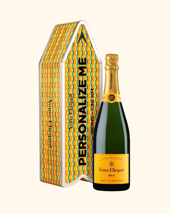 Arrow Yellow Packshot Veuve Clicquot Chasing the Sun