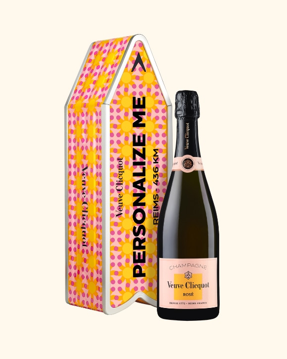 Arrow Pink Packshot Veuve Clicquot Chasing the Sun