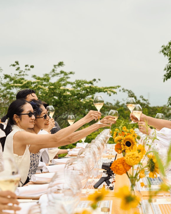 Le Picnic by Veuve Clicquot Mont Fuji