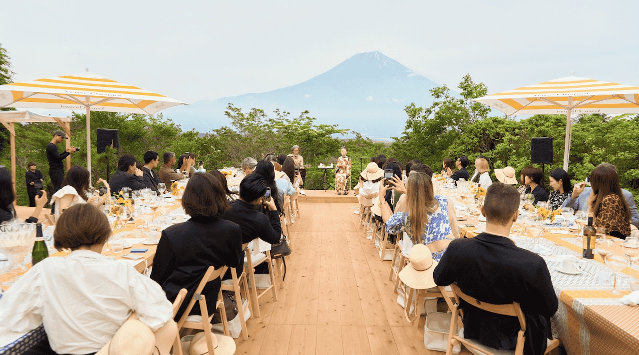 Le Picnic by Veuve Clicquot Mont Fuji