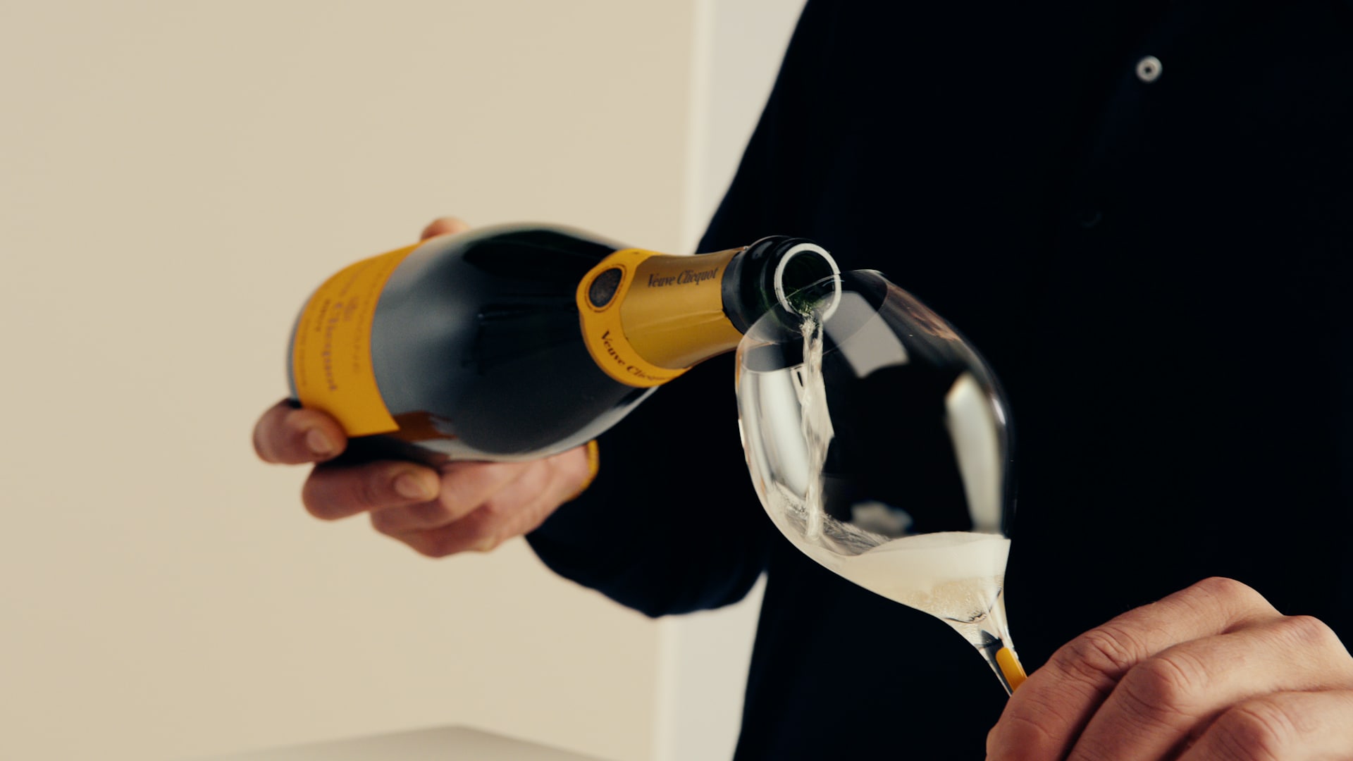 How to Pour Champagne Like a Pro