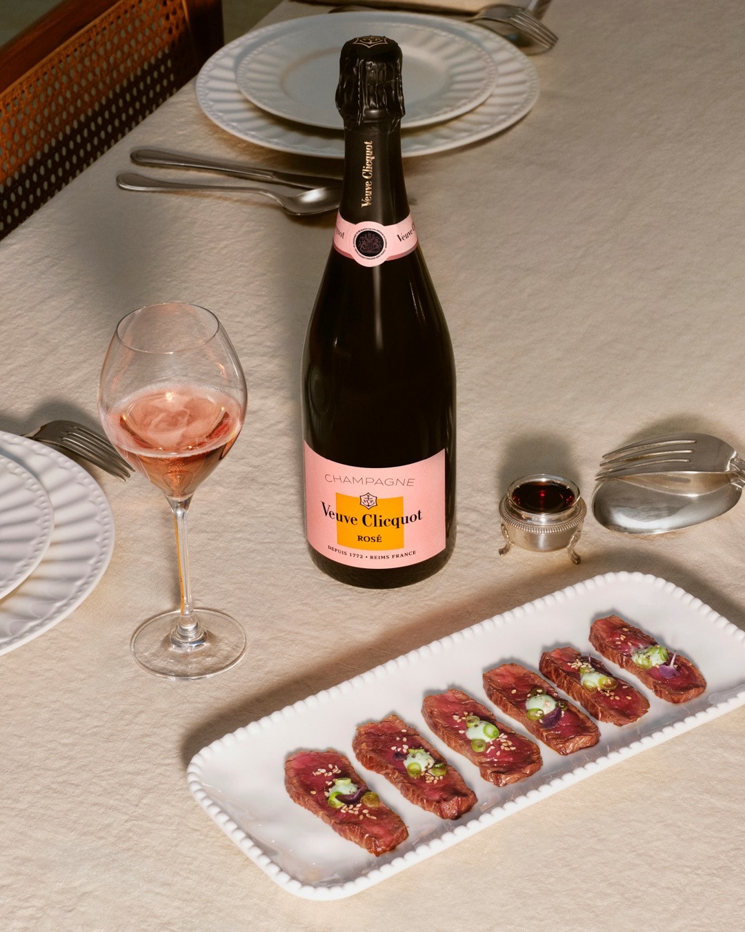 Brut Ros&eacute; & Beef Tataki