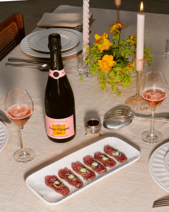 Brut Ros&eacute; & Beef Tataki