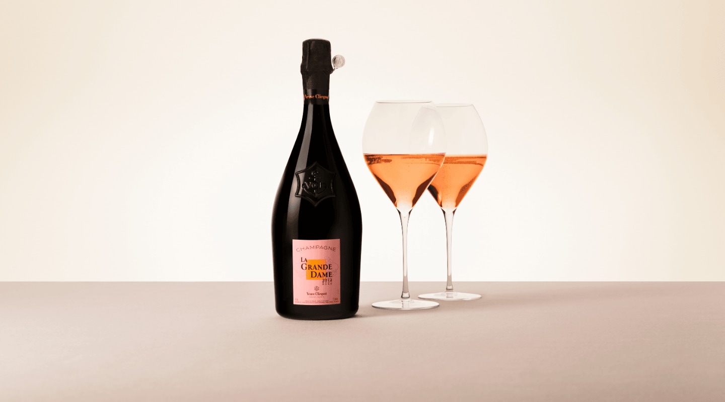 How to Pour Champagne Like a Pro