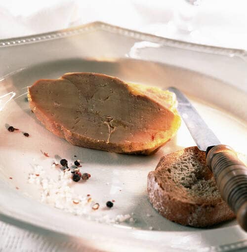 Veuve Clicquot - Foie gras de pato con compota de cebollas al vino de Bouzy